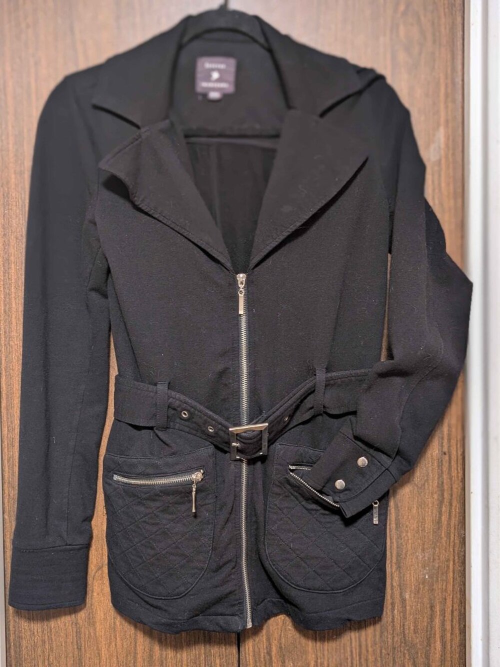 Forever21 black cotton jacket with zipper and pockets